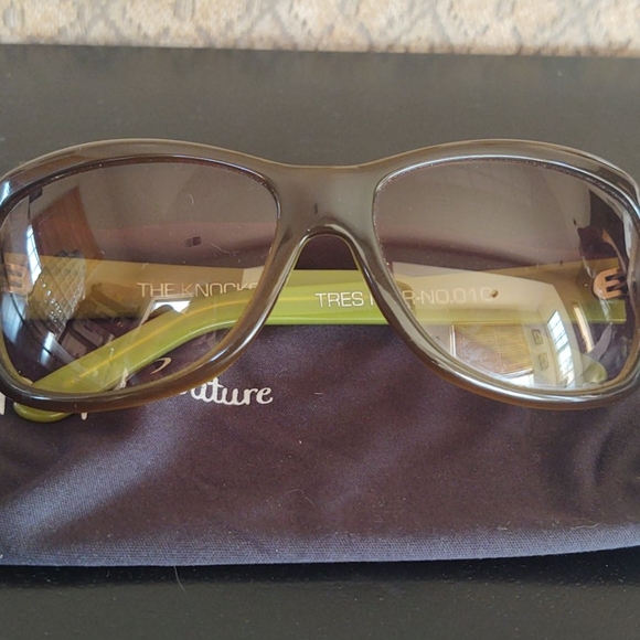 Tres Noir sunglasses main image 5